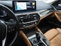 BMW 5-Serie Touring 530e xDrive | Panoramadak | Leder | Sfeerlicht | Carplay | Camera | Stoelverwarming