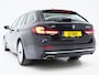 BMW 5-Serie Touring 530e xDrive | Panoramadak | Leder | Sfeerlicht | Carplay | Camera | Stoelverwarming