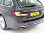 BMW 5-Serie Touring 530e xDrive | Panoramadak | Leder | Sfeerlicht | Carplay | Camera | Stoelverwarming