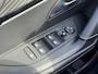 Peugeot e-2008 GT Pack 50 kWh 136PK Automaat Inclusief batterijtest, Navigatie, Achteruitrijcamera, Keyless, Panoramadak, Alcantara, Stoelverwarming