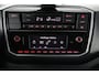 Volkswagen Up! 1.0 R-Line / Clima / Camera