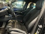 BMW i5 eDrive40 84 kWh AUTOMAAT | M-PAKKET | NAPPA LEDER | WARMTEPOMP | SFEERVERLICHTING | HARMAN KARDON | WIDESCREEN | CAMERA | NAVIGATIE | APPLE CARPLAY | SPORTSTOELEN | 12 MAANDEN BOVAG GARANTIE |