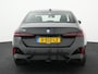 BMW i5 eDrive40 84 kWh SOH 98% | M-PAKKET | NAPPA LEDER | WARMTEPOMP | SFEERVERLICHTING | HARMAN KARDON | WIDESCREEN | CAMERA | NAVIGATIE | APPLE CARPLAY | SPORTSTOELEN | 12 MAANDEN BOVAG GARANTIE |