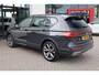SEAT Tarraco 1.4 TSI e-Hybrid PHEV FR Business 245PK / 180kW DSG, NL auto door ons geleverd 1e eigenaar, 20" 'Supreme Cosmo Grey' LMV, 360 graden rondomzichtcamera (area view), panoramadak, elektrische achterklep met sensorsturing, winterpakket (verwarmbare stoelen), dodehoekdetectie (side assist), Apple Carplay & Android Auto, elektrisch verstel-, verwarm- en inklapbare buitenspiegels, draadloze telefoonlader etc.