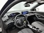 Peugeot 2008 SUV Allure Hybrid 145pk Automaat | Navigatie via draadloze Apple Carplay / Android Auto | Rondomzichtcamera | Stoelverwarming | Climate Control | Adaptieve Cruise Control | Parkeersensoren v+a | Dodehoeksensor | Keyless start | Armsteun | Digitaal instrumentenpaneel | DAB+ radio | Led koplampen | Donker getint glas | 17" lichtmetalen velgen |