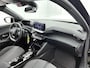 Peugeot 2008 SUV Allure Hybrid 145pk Automaat | Navigatie via draadloze Apple Carplay / Android Auto | Rondomzichtcamera | Stoelverwarming | Climate Control | Adaptieve Cruise Control | Parkeersensoren v+a | Dodehoeksensor | Keyless start | Armsteun | Digitaal instrumentenpaneel | DAB+ radio | Led koplampen | Donker getint glas | 17" lichtmetalen velgen |