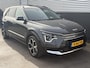 Kia Niro Hybrid 1.6 GDi Launch Edition Nieuw geleverd, Dealer onderhouden 1e eign.: Schuif-/kanteldak, trekhaak 13-polig, head-up display, stoelverwarming- & ventilatie, stuurverwarming, adaptieve cruise control, Apple CarPlay/Android Auto