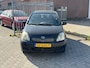 Toyota Yaris 1.0 VVT-i Sol! Airco l Elek pakket l MTF-stuur! NIEUWE APK l 2 sleutels l KEURIG NETJES!