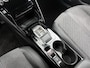 Peugeot e-2008 SUV EV Allure 54 kWh 156pk | Navigatie | Achteruitrijcamera | Climate Control | Cruise Control | Parkeersensoren v+a | Draadloze Apple Carplay / Android Auto | Digitaal instrumentenpaneel | Armsteun | Elektrisch inklapbare spiegels | DAB+ radio | Led koplampen | Donker getint glas | 17" lichtmetalen velgen |