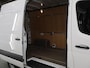 Mercedes-Benz Sprinter 317 CDI | Aut. | L2 H2 | Pro | Navigatie | Spiegelpakket | Verwarmde Comfort Chauffeursstoel en Bijrijdersbank | Achterdeuren 270 Graden | Airco | Cruisecontrol | Dodehoekassistent | Parkeerpakket met Achteruitrijcamera | Certified |