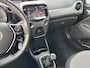 Toyota Aygo 1.0 VVT-i x-joy Apple Carplay en/of Android auto Navigatie, LMV, Privacy glass, Electronic Climate control, Achteruitrijcamera, Complete historie