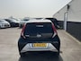 Toyota Aygo 1.0 VVT-i x-joy Apple Carplay en/of Android auto Navigatie, LMV, Privacy glass, Electronic Climate control, Achteruitrijcamera, Complete historie