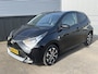 Toyota Aygo 1.0 VVT-i x-joy Apple Carplay en/of Android auto Navigatie, LMV, Privacy glass, Electronic Climate control, Achteruitrijcamera, Complete historie