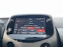 Toyota Aygo 1.0 VVT-i x-joy Apple Carplay en/of Android auto Navigatie, LMV, Privacy glass, Electronic Climate control, Achteruitrijcamera, Complete historie