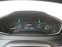 Peugeot e-2008 EV Allure 50 kWh | Carplay | Keyless Start | Clima | Parkeerhulp |