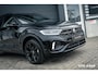 Volkswagen T-Roc 1.5 TSI R-Line Black Style Virtual|Pano|Keyless|Camera|ACC|Line|Blindspot|Elek.Kofferklep|Stoelverwarming
