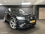 Volkswagen Tiguan 1.5 TSI R LINE|MASSAGE|PANO|TREKHAAK|NAP