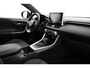 Toyota RAV4 2.5 Plug-in Hybrid AWD Dynamic | Trekhaak | Navigatie | Head-up display | Dodehoek detectie | Apple Carplay / Android Auto | Stoel-/achterbankverwarming | Stuurwiel verwarmd | Parkeersensoren voor/achter | Camera | Keyless | Digitale binnenspiegel (camera)