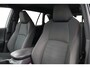 Toyota RAV4 2.5 Plug-in Hybrid AWD Dynamic | Trekhaak | Navigatie | Head-up display | Dodehoek detectie | Apple Carplay / Android Auto | Stoel-/achterbankverwarming | Stuurwiel verwarmd | Parkeersensoren voor/achter | Camera | Keyless | Digitale binnenspiegel (camera)