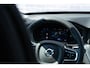 Volvo XC60 T6 Plug-in hybrid AWD Plus Bright | Luchtvering | Trekhaak 2250 kg | 360° Camera | Harman Kardon Audio | Full-LED Koplampen | Elektrisch Verstelbare Voorstoelen | Stoel-/Stuurverwarming |