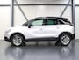Opel Crossland X 1.2 Turbo 110PK Innovation | AUTOMAAT | Camera | Stoel/Stuur Verwarming | AppleCarPlay/AndroidAuto | Climate Control | Cruise Control | Isofix | Privacy Glass | Parkeersensoren | Two-Tone |