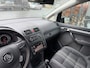 Volkswagen Touran 1.2 TSI Highline BlueMotion camera, trekhaak, cruise controle, ele pakket multi-stuur, stoel verwarming, nwe apk