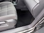 Volkswagen Touran 1.2 TSI Highline BlueMotion camera, trekhaak, cruise controle, ele pakket multi-stuur, stoel verwarming, nwe apk