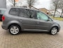 Volkswagen Touran 1.2 TSI Highline BlueMotion camera, trekhaak, cruise controle, ele pakket multi-stuur, stoel verwarming, nwe apk