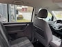 Volkswagen Touran 1.2 TSI Highline BlueMotion camera, trekhaak, cruise controle, ele pakket multi-stuur, stoel verwarming, nwe apk