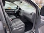 Volkswagen Touran 1.2 TSI Highline BlueMotion camera, trekhaak, cruise controle, ele pakket multi-stuur, stoel verwarming, nwe apk