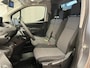 Peugeot Partner 1.5 BlueHDI Asphalt Camera | Navigatie | Carplay | Parkeersensoren | Voor + Achter | 3-Zits! | All Season banden | 2 zitplaatsen rechtsvoor | Achteruitrijcamera | All Season Banden