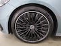 Mercedes-Benz E-klasse Estate 300 e AMG Line | Premium plus | Rij assistentie pakket plus | Nieuwprijs 100.549 euro | Superscreen | Night | Trekhaak | Winter pakket |