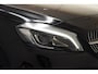 Mercedes-Benz A-klasse 180 Business Solution AMG UpgEd [ Xenon Camera Stoelverwarming ]