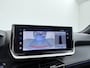 Peugeot 2008 GT | Active Safety Brake met camera en radar (automatisch noodremsysteem) met Distance Alert (waarschuwing dreigende aanrijding) | Advanced Active Safety Brake met camera en radar | Climate Control