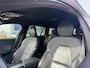 Volvo V60 2.0 T5 R-Design | Adaptieve Cruise Control | Trekhaak | Stoel + Stuurverwarming | 19 Inch | Standkachel | Sportstoelen | Memory | Keyless | Head-up Display | Camera | BLIS Dodehoek Detectie | Adaptieve Led Koplampen |