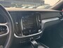 Volvo V60 2.0 T5 R-Design | Adaptieve Cruise Control | Trekhaak | Stoel + Stuurverwarming | 19 Inch | Standkachel | Sportstoelen | Memory | Keyless | Head-up Display | Camera | BLIS Dodehoek Detectie | Adaptieve Led Koplampen |