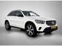 Mercedes-Benz GLC 300 e 4MATIC Plug-In Hybride Trekhaak | Night Pakket | Achteruitrijcamera | Apple CarPlay | Inclusief 24 maanden MB Certified garantie voor Europa.