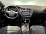 Volkswagen Tiguan 1.5 TSI ACT Highline Business R | Panoramadak | Massage | Adaptieve cruise control | Stoelverwarming |
