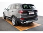 BMW X5 xDrive50e Trekhaak - Panoramadak - B&W - Comfortstoelen - Driving/Parking Assistant Professional - &BO - Geluiddempende ramen - Ambiance verlichting - High Beam Assistant - Getinte Ruiten - Stoelventilatie  -