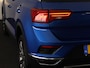 Volkswagen T-Roc 1.0 TSI Style Business 110 PK | Navigatie | Parkeersensoren | Camera | Digitaal dashboard