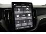 Volvo XC60 T6 Plug-in hybrid Ultra Black Edition | Trekhaak | Panoramadak | Head-Up | 360 Camera | Stoel+Stuurverwarming | 21 Inch