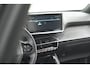 Peugeot e-2008 EV Active 50 kWh | Parkeersensoren | Apple Carplay | Climate Control
