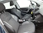 Peugeot 2008 SUV Signature 110pk Automaat | Panoramadak | Airco | Parkeersensoren | DAB+ radio | Cruise Control | Bluetooth | Regensensor | Donker getint glas | Elektrisch inklapbare spiegels | Trekhaak |