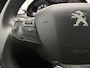 Peugeot 2008 SUV Signature 110pk Automaat | Panoramadak | Airco | Parkeersensoren | DAB+ radio | Cruise Control | Bluetooth | Regensensor | Donker getint glas | Elektrisch inklapbare spiegels | Trekhaak |