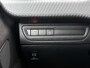 Peugeot 2008 SUV Signature 110pk Automaat | Navigatie via Apple Carplay / Android Auto | Panoramadak | Airco | Parkeersensoren | DAB+ radio | Cruise Control | Bluetooth | Regensensor | Donker getint glas | Elektrisch inklapbare spiegels | Trekhaak |