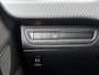 Peugeot 2008 SUV Signature 110pk Automaat | Panoramadak | Airco | Parkeersensoren | DAB+ radio | Cruise Control | Bluetooth | Regensensor | Donker getint glas | Elektrisch inklapbare spiegels | Trekhaak |
