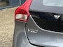 Volvo V40 2.0 T3 Momentum | NL Auto/1e Eig./Voll.Historie/Navi/Clima/Cruise/PDC/Xenon/Bluetooth/16" LM + All-Season Banden