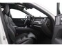 Volvo XC60 T6 Plug-in hybrid Ultra Black Edition | Luchtvering | Bowers&Wilkins | Massage+Ventilatie | Gelamineerd Glas | 22 Inch
