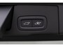 Volvo XC60 T6 Plug-in hybrid Ultra Black Edition | Luchtvering | Bowers&Wilkins | Massage+Ventilatie | Gelamineerd Glas | 22 Inch