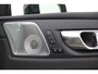 Volvo XC60 T6 Plug-in hybrid Ultra Black Edition | Luchtvering | Bowers&Wilkins | Massage+Ventilatie | Gelamineerd Glas | 22 Inch